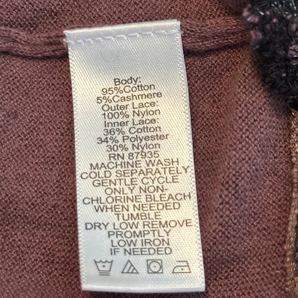 Logo knit tunic with lace detail on the hem - Picture 6 of 6